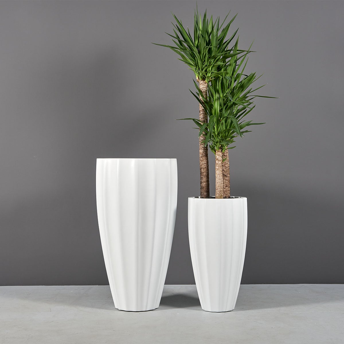 San Jose tall fluted fiberglass planter