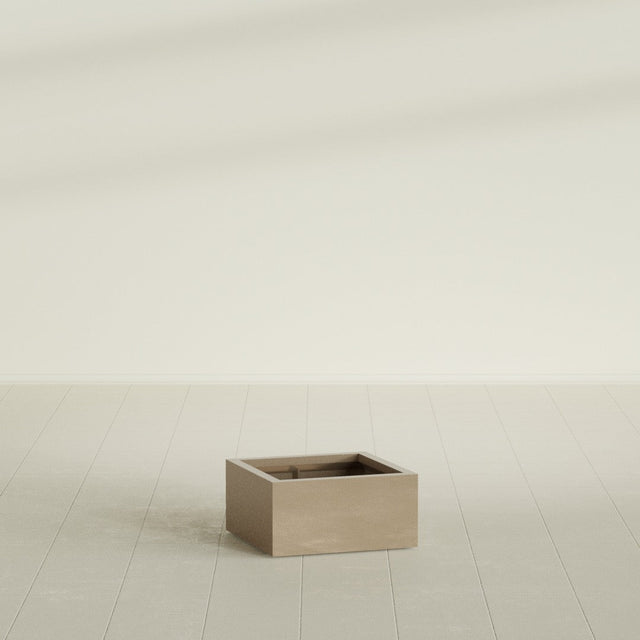 Antwerp corner fiberglass planter in Gloss Metallic Gold
