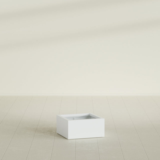 Antwerp corner fiberglass planter in Matte Bright White