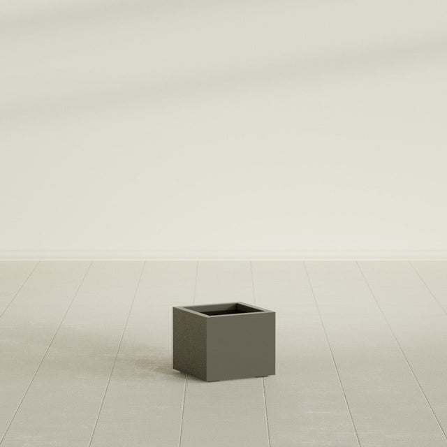 Cuba Corner Planter in Matte Bronze