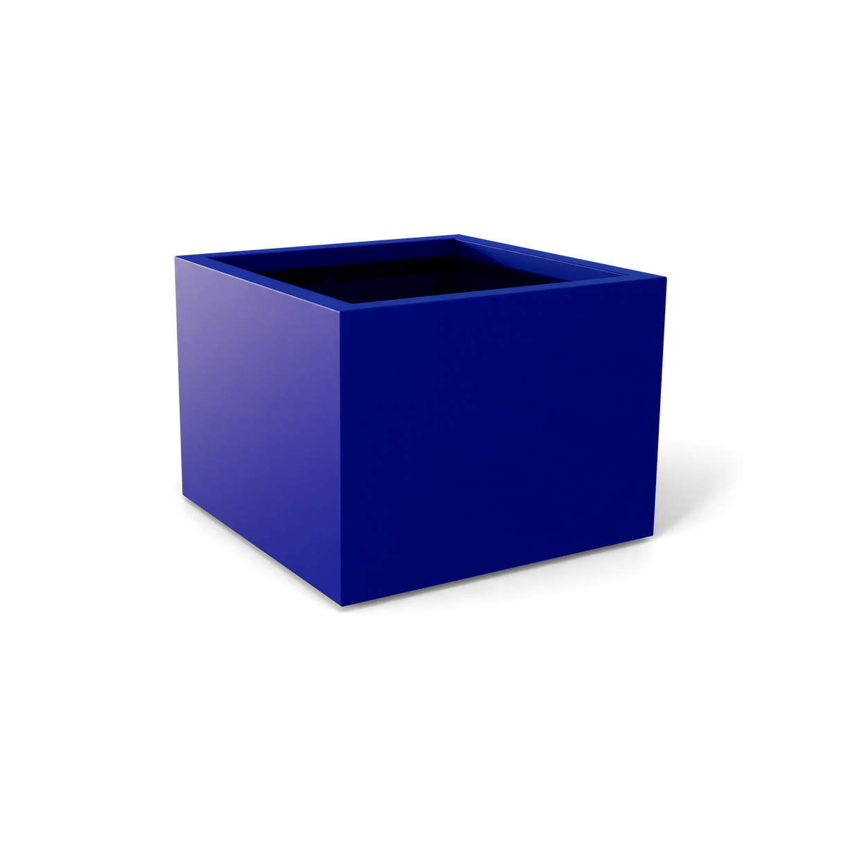 Torino corner fiberglass planter in Matte Cobalt Blue