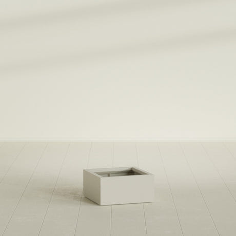 Antwerp corner fiberglass planter in Satin Beige