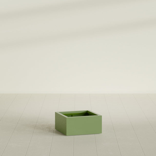 Antwerp corner fiberglass planter in Satin Green