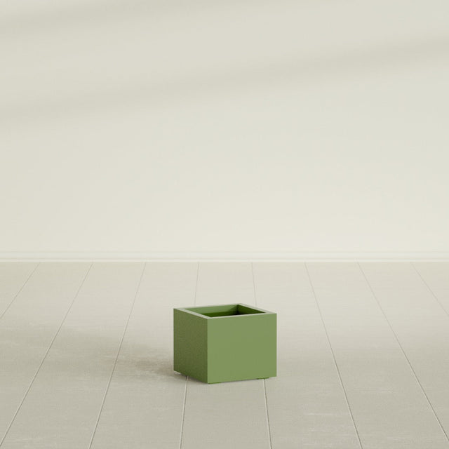 Cuba Corner Planter in Satin Green
