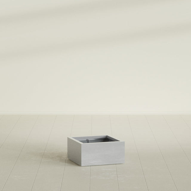 Antwerp corner fiberglass planter in Metallic Silver