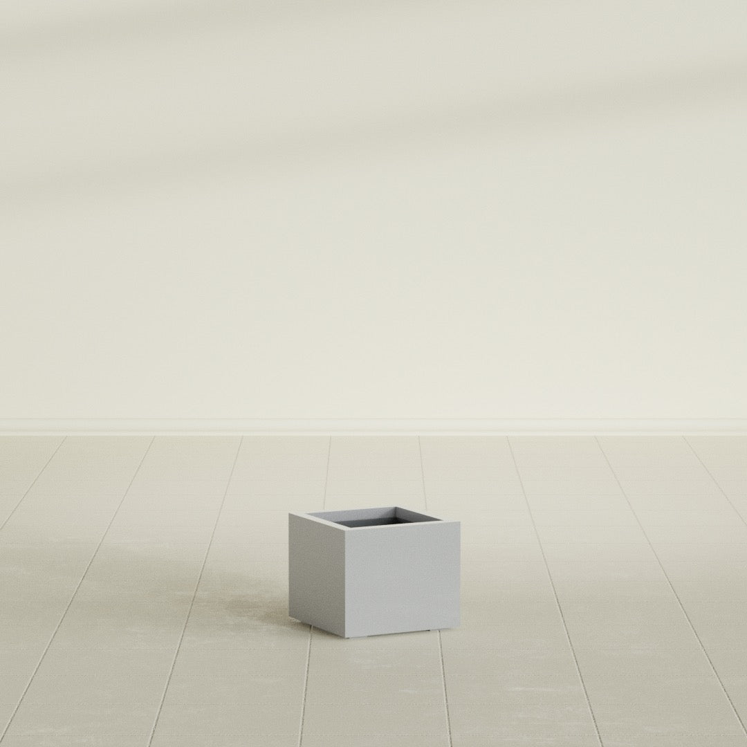 Cuba corner fiberglass planter in Metallic Silver