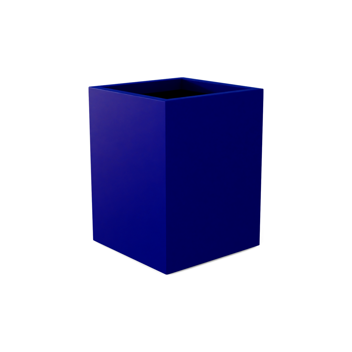 Brisbane corner fiberglass planter in Matte Cobalt Blue