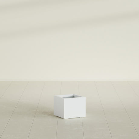 Cuba corner fiberglass planter in Matte Bright White