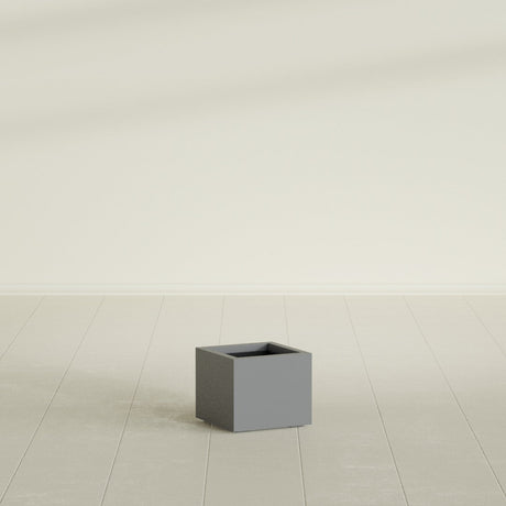 Cuba corner fiberglass planter in Matte Gunmetal