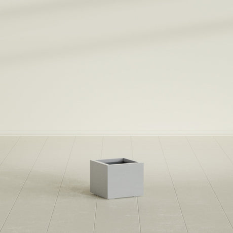 Cuba corner fiberglass planter in Metallic Silver