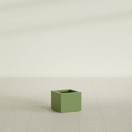 Cuba corner fiberglass planter in Satin Green