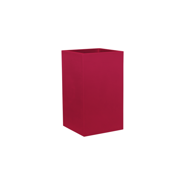 Tolga corner fiberglass planter in Gloss Red, 16 × 16 × 24 in, studio render