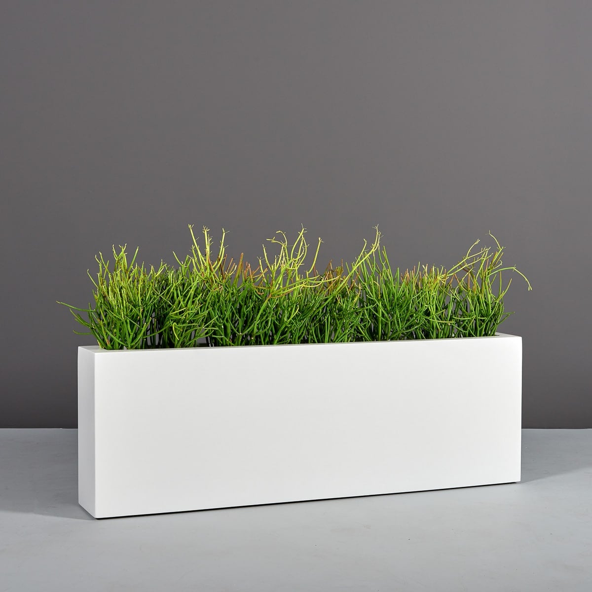 Miami narrow fiberglass planter